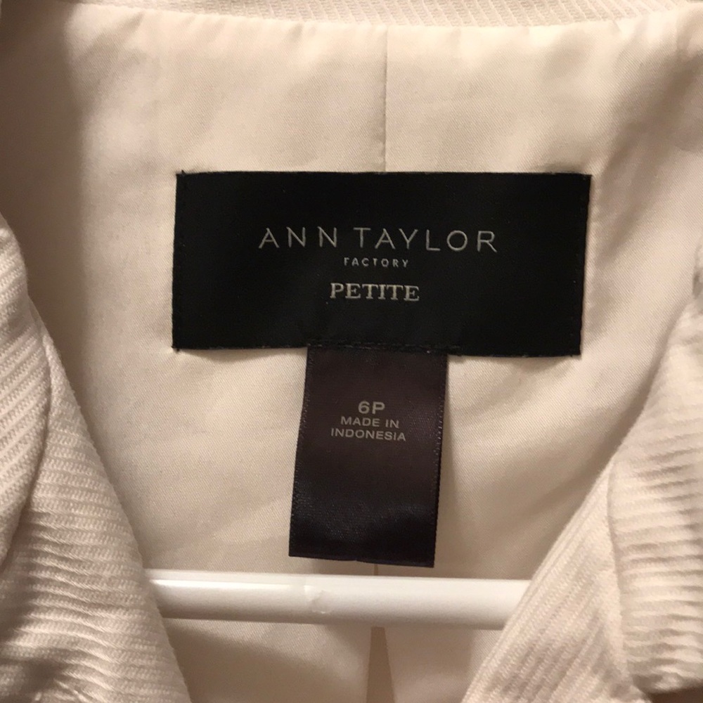 Ann Taylor suit jacket - Picture 2 of 4